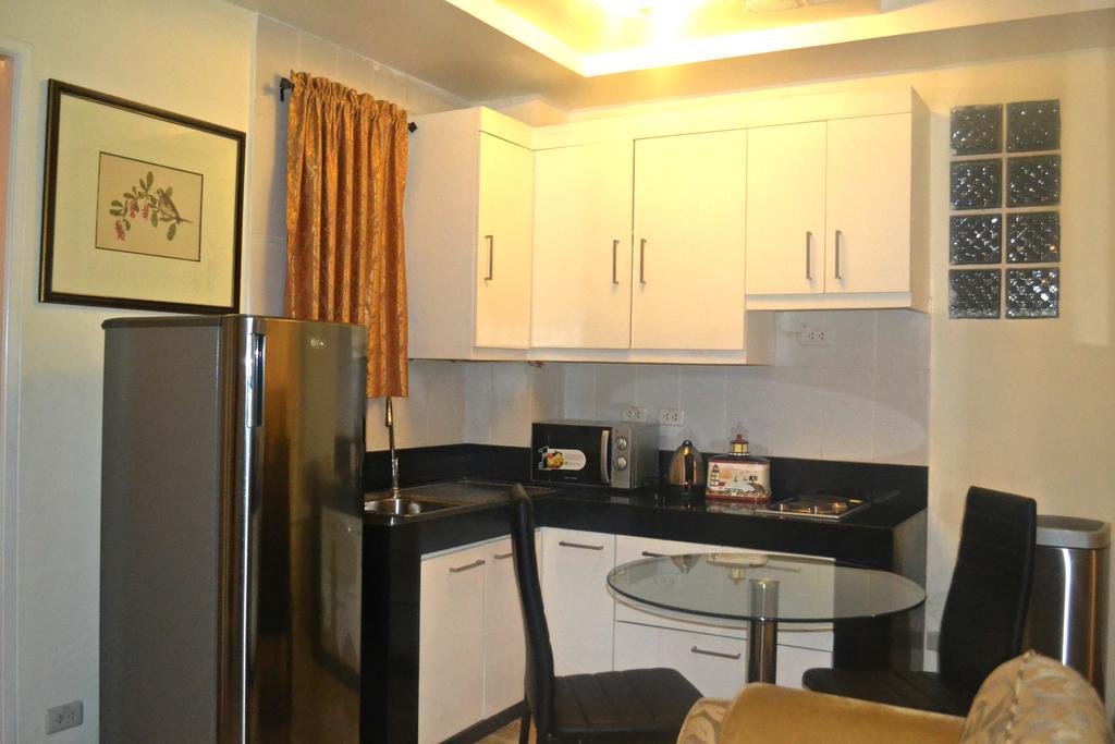 Avalu Residences Makati City Exterior photo