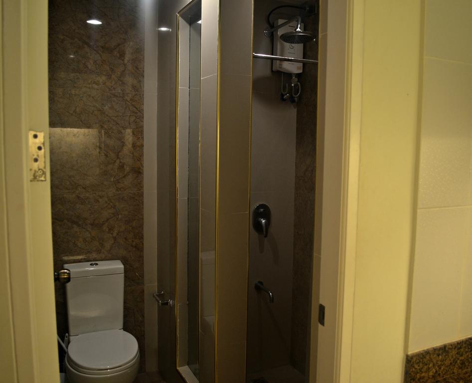 Avalu Residences Makati City Exterior photo