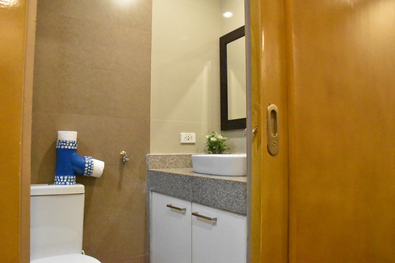 Avalu Residences Makati City Exterior photo
