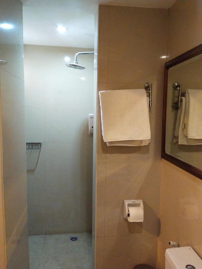 Avalu Residences Makati City Exterior photo