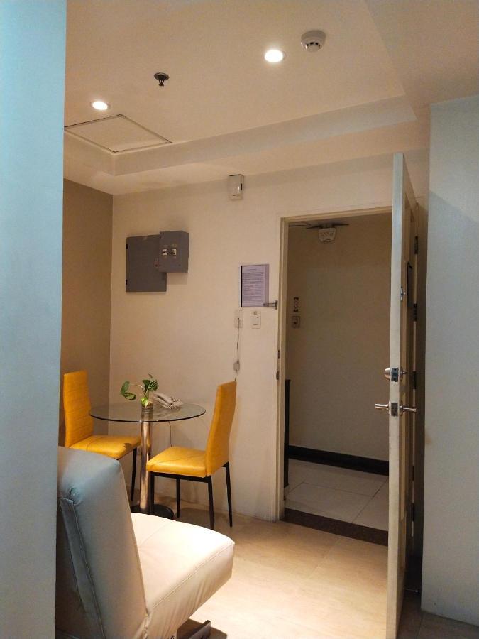 Avalu Residences Makati City Exterior photo